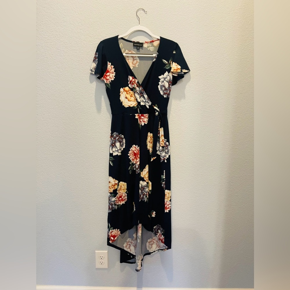Fortune & Ivy M wrap Dress